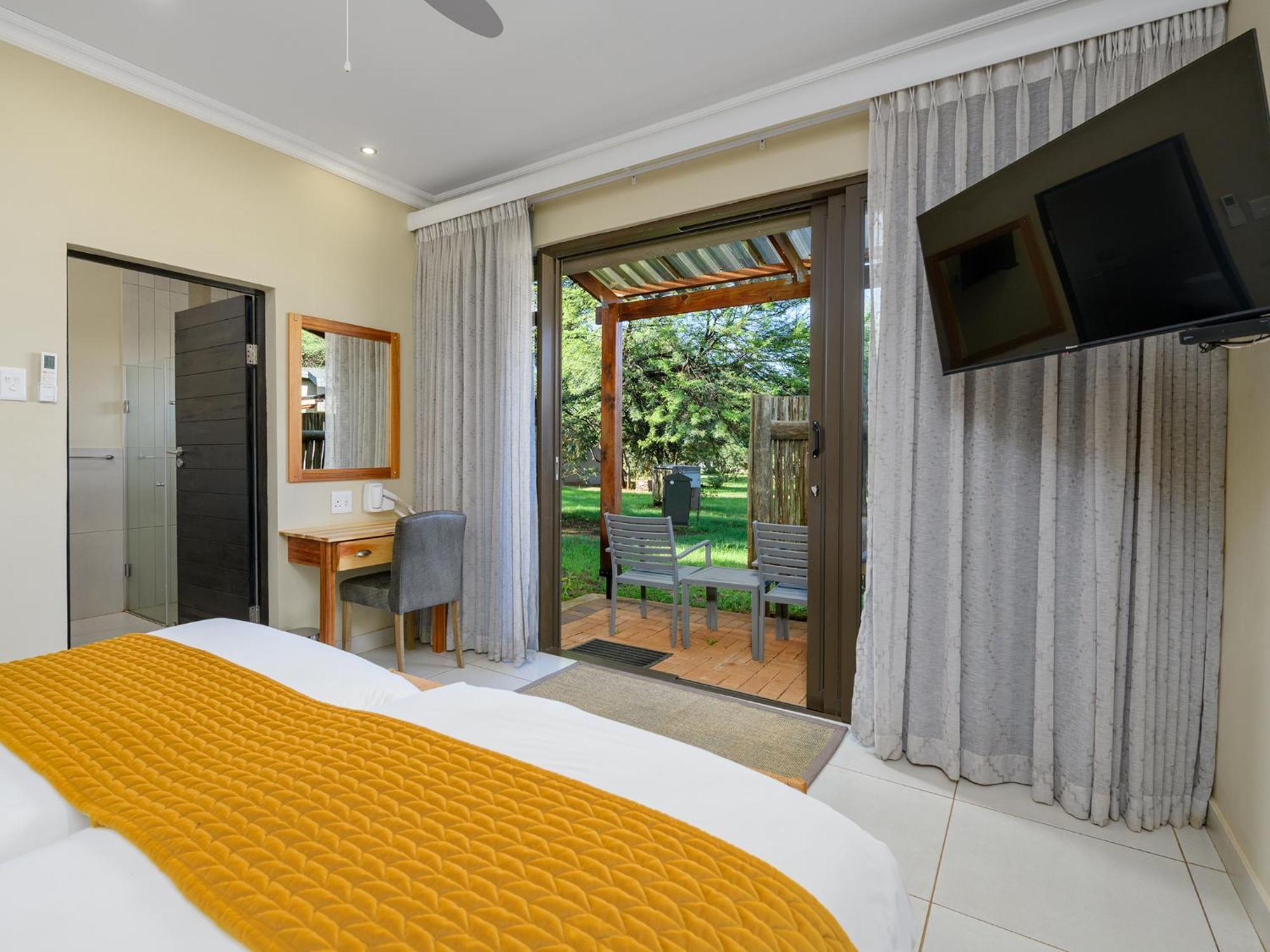 Monomotapa Village @ Legend Golf And Safari Resort Golders Green Exterior foto