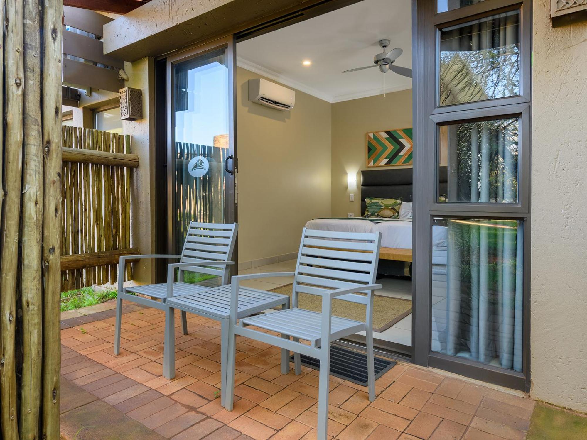 Monomotapa Village @ Legend Golf And Safari Resort Golders Green Exterior foto